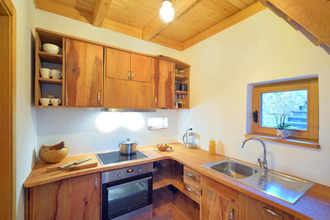 Granaries Pear & Walnut Villa Tolmin Exterior foto
